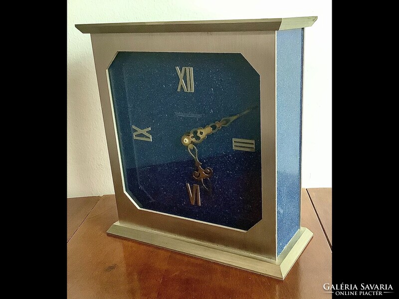 Jaeger-LeCoultre asztali óra az 1970/80-as évekből. Működik.