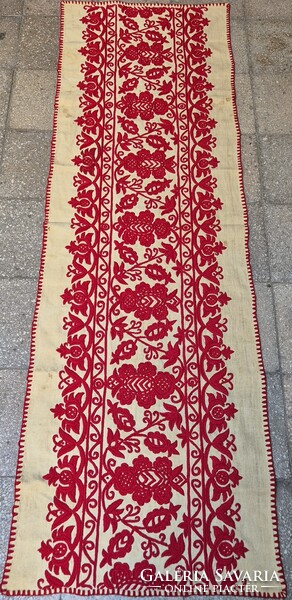 Kalotaszegi írásos asztali futó / terítő