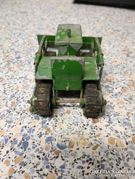 Eladó nagyon régi Matchbox