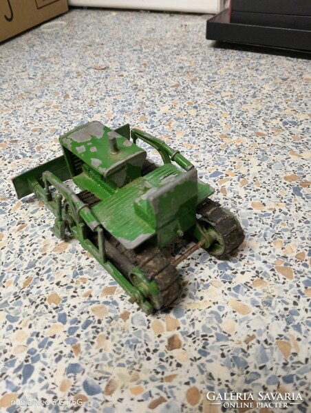 Eladó nagyon régi Matchbox