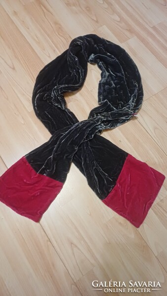 Lua luxus bársonysál fekete-bordó színben, selyemmel – 155×15 cm