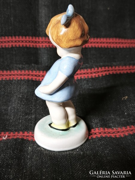 Retro bodrogkeresztúri kerámia katicás kislány figura (hibátlan / korának megfelelő állapotban)