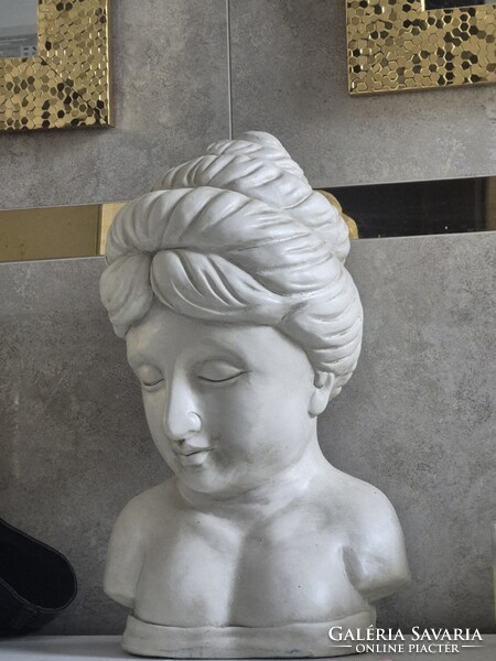 Hollóházi Ceramic Statue - Eastern? Tahi?