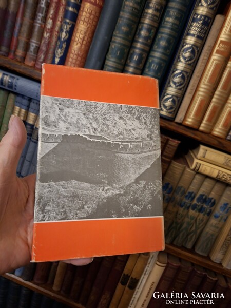 1976-VILÁGJÁRÓK 98-BARACS DÉNES: A FAL MÖGÖTT KINA -GONDOLAT K.