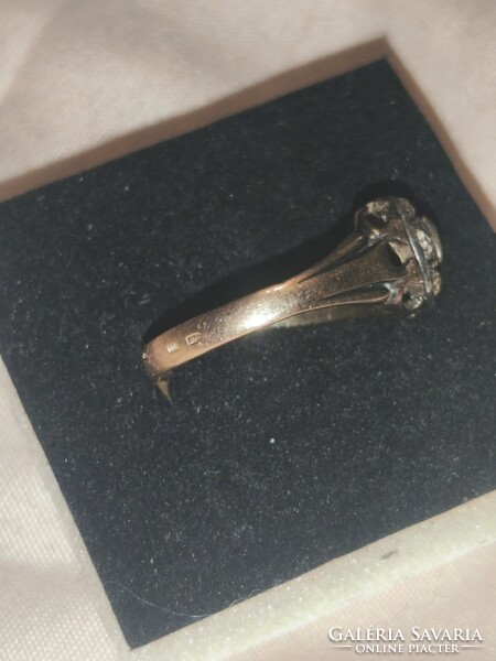 Antique 14K Gold Ring with Emerald and Precious Stones