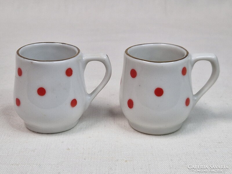 Hollóházi piros pöttyös aranyozott porcelán mini bögrék hibátlan állapotban együtt eladók 4 cm.