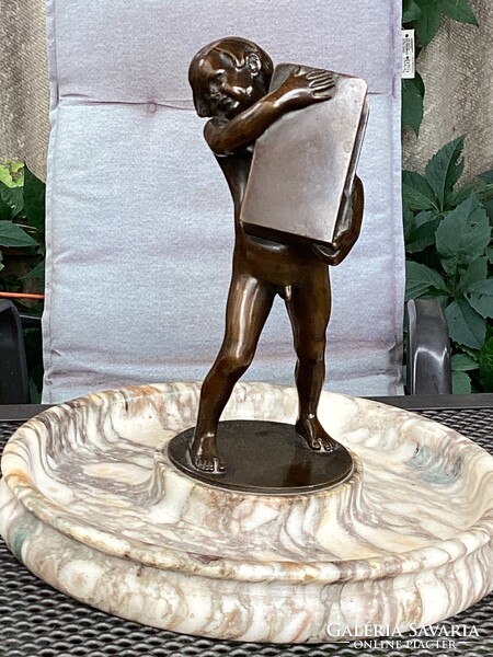 Szentgyörgyi István bronz gyufadoboztartó