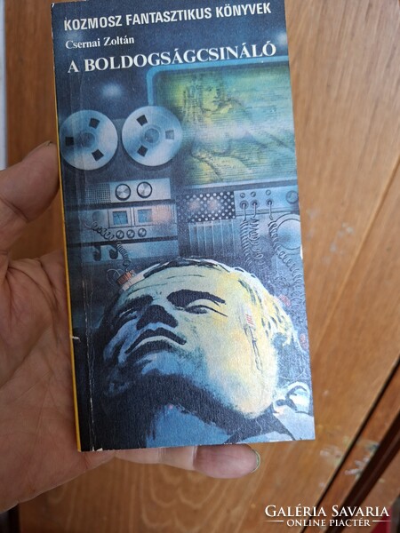 1980- SCI-FI   első kiadás-Csernai Zoltán. A boldogságcsináló