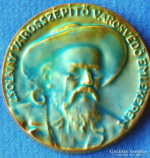Zsolnay eozin mázas porcelán plakett szép Zsolnay Vilmos portréval