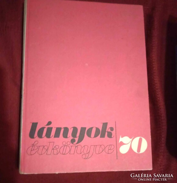 Girls: Yearbook 70 hardcover, 380 pages, good condition for its age, ready to ship