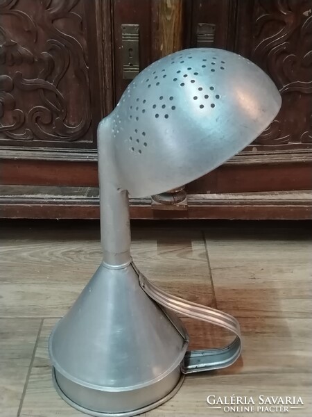 Hatalmas szűrőkanál-asztali lámpa ( üzemi konyha méret )