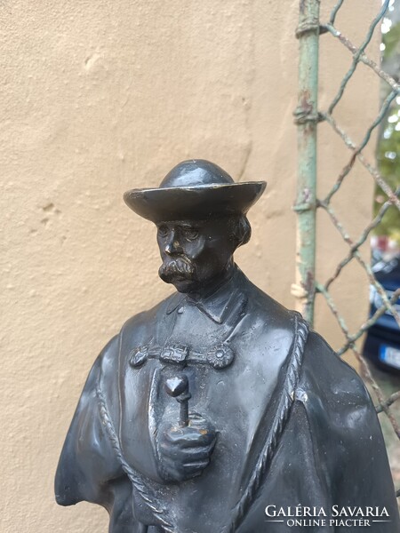 János László Beszédes Front Sculpture. Pipe-smoking Shepherd
