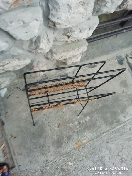 Retro hanglemez tartó. Több 100 termék akciós aukciós