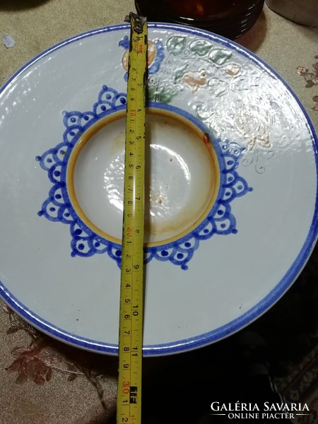 Habán jellegű tányér 99. A képeken látható állapotban van