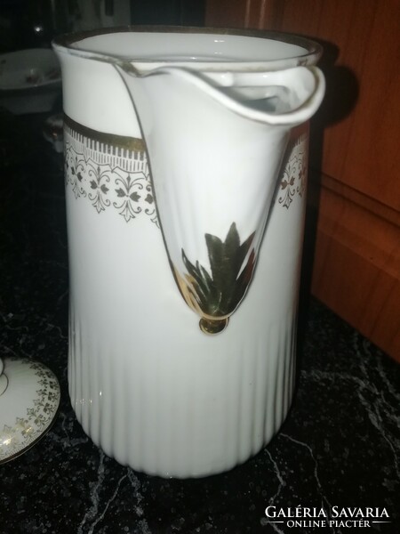 Antik, porcelán tea kiöntő hibátlan állapotban.Több száz Aukció és Akció