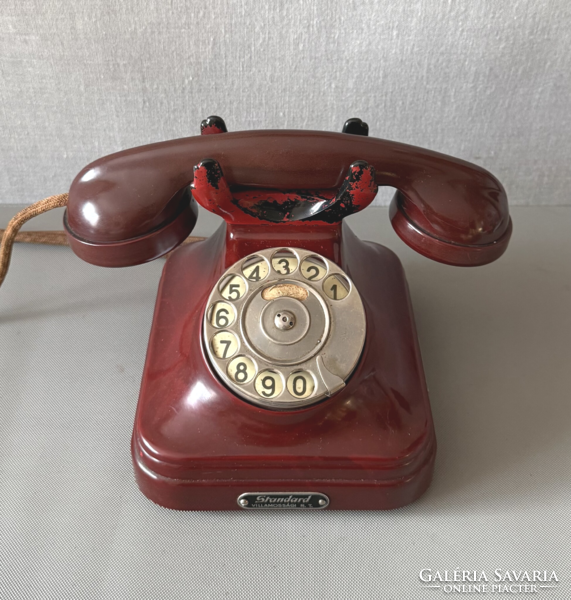 Ritka bordó CB 35 bakelit telefon - Standard - Magyar Királyi Posta jelzéssel (1935)