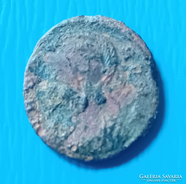 Római follis , l. Constantin//Romulus