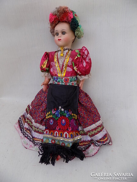 Matyó doll, 1960s-70s, good condition. 60 cm tall.