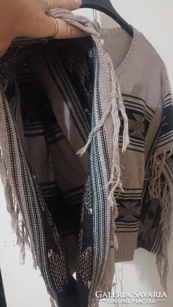 REVIEW etnikus mintás női poncsó pulóver – XS méret
