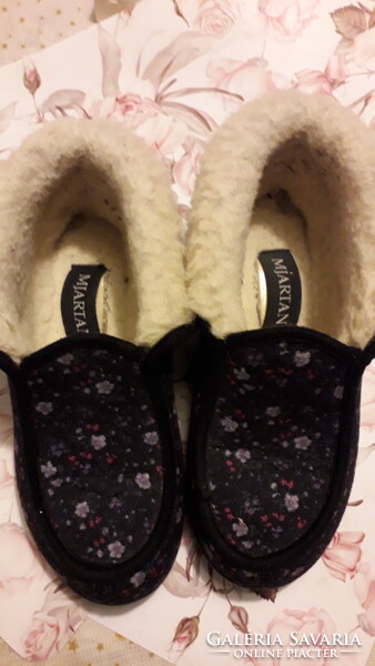 Mjartan Black Patterned Fur-Lined Warm House Slippers 38
