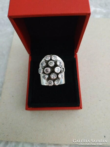 Unique silver ring / mountain crystal