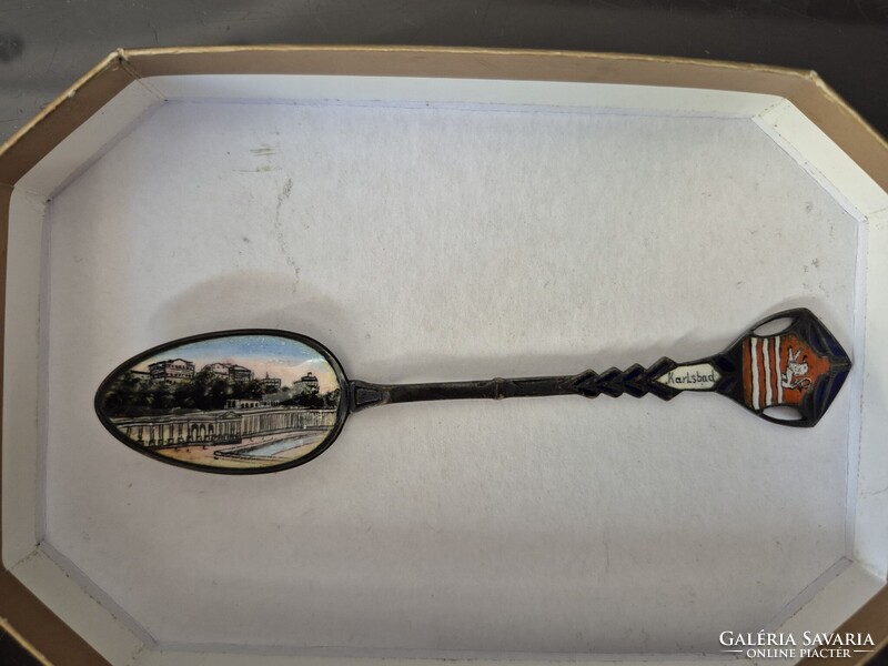 Silver teaspoon